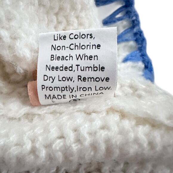 Forever 21 White Blue Whale Embroidered Knit Sweater Women’s M EU 38 US 6 - Picture 5 of 8